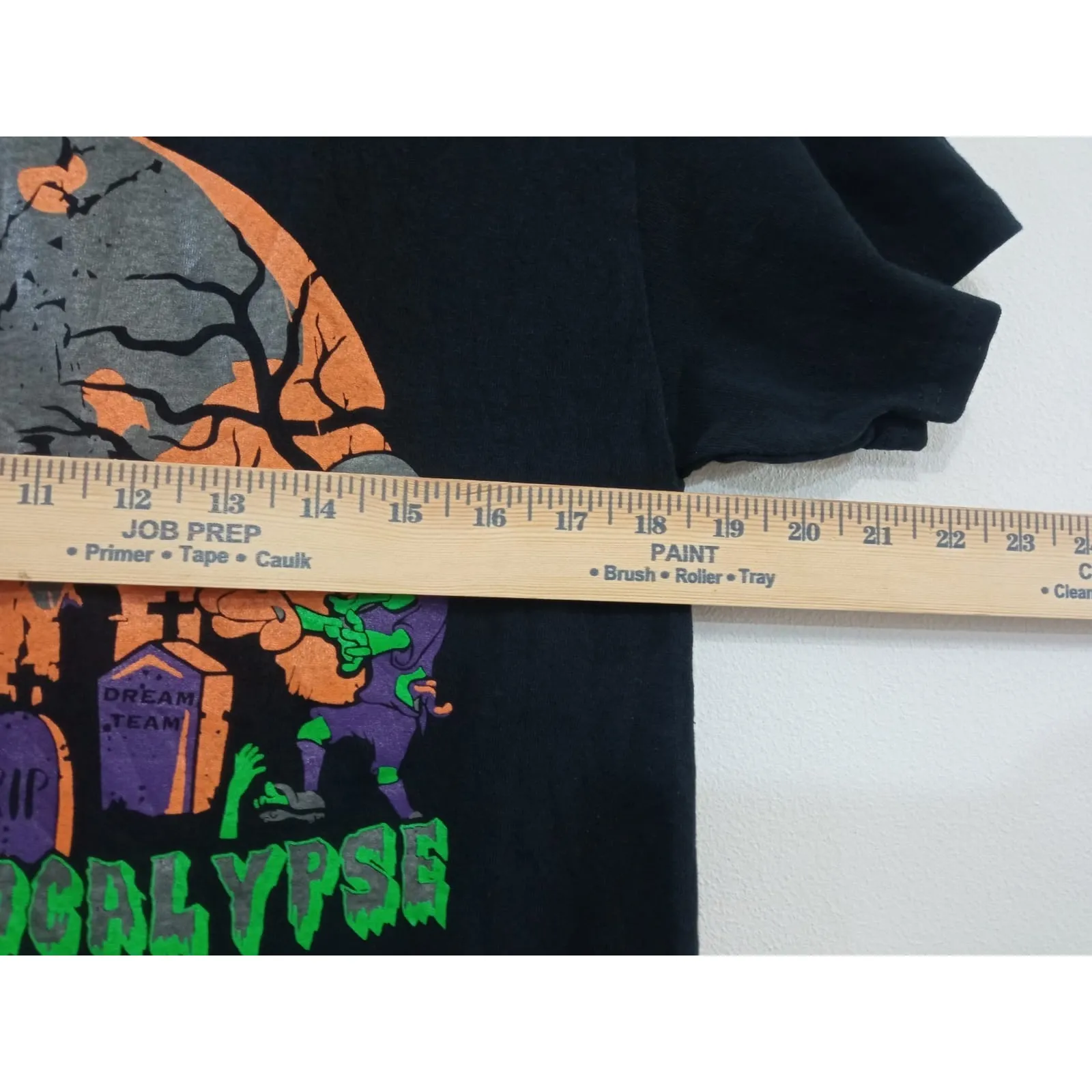 Gildan Women's T SHIRT ZOMBIE APOCALYPSE Theme Park Black Size Medium - Image 6