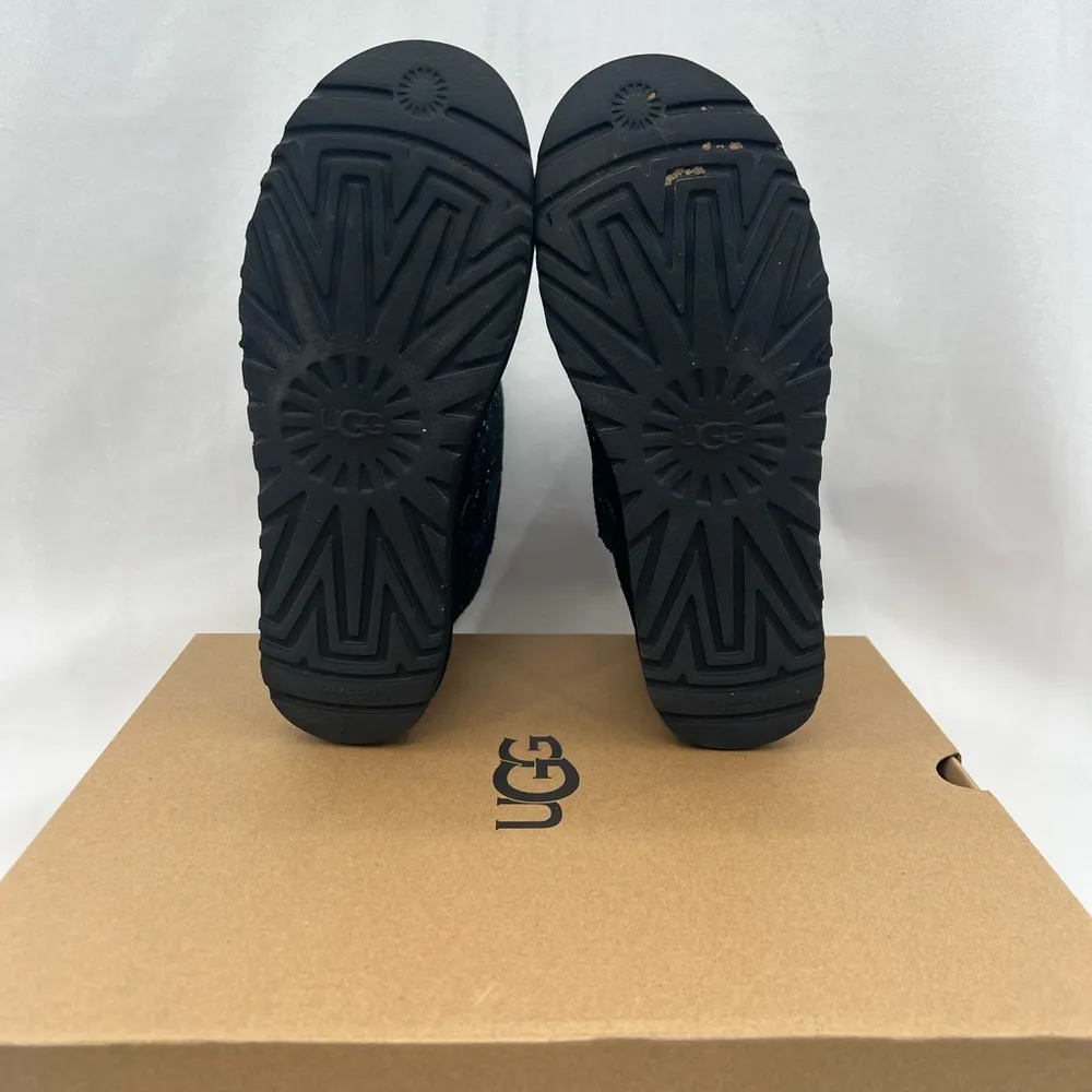 Ugg Classic Short Zodiac Boot 10M - Image 7