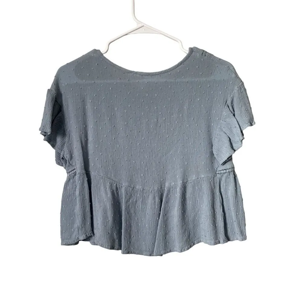 Urban Romantics light blue cropped blouse rayon summer flutter sleeve top - Image 5