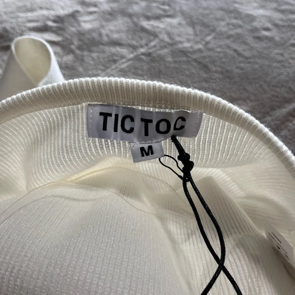 TIC TOC Ivory Knit Sweater Halter Crop Tank Top NWT Women’s Sz M - Image 4