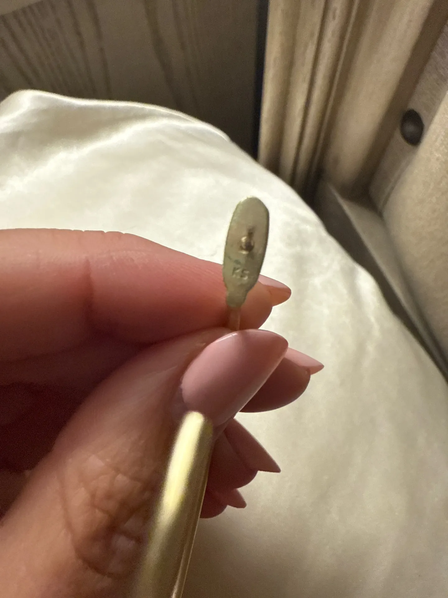 Kendra Scott Gold Earrings - Image 3