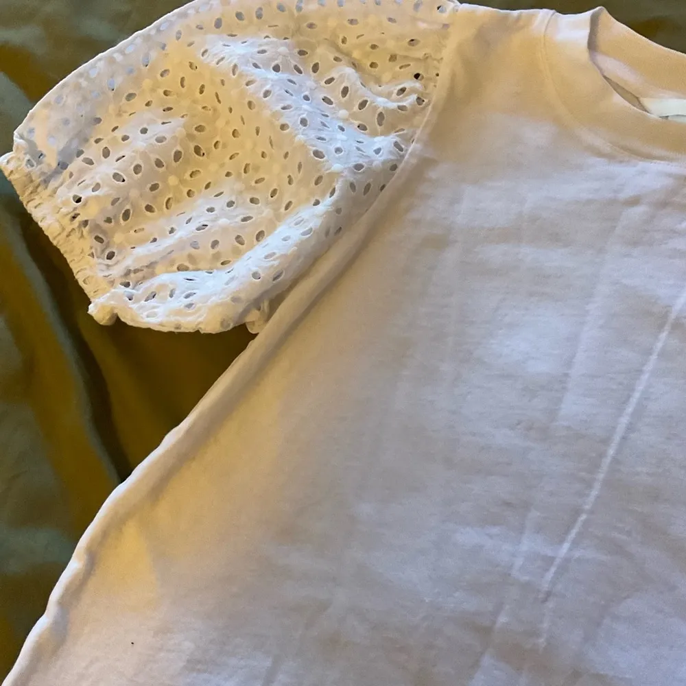 H&M white top size XSMALL - Image 4