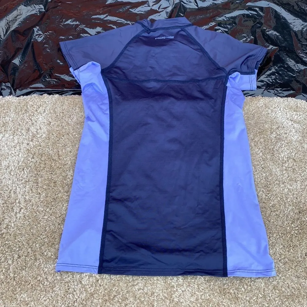 Patagonia Rash Guard Top SIZE XS - Image 4