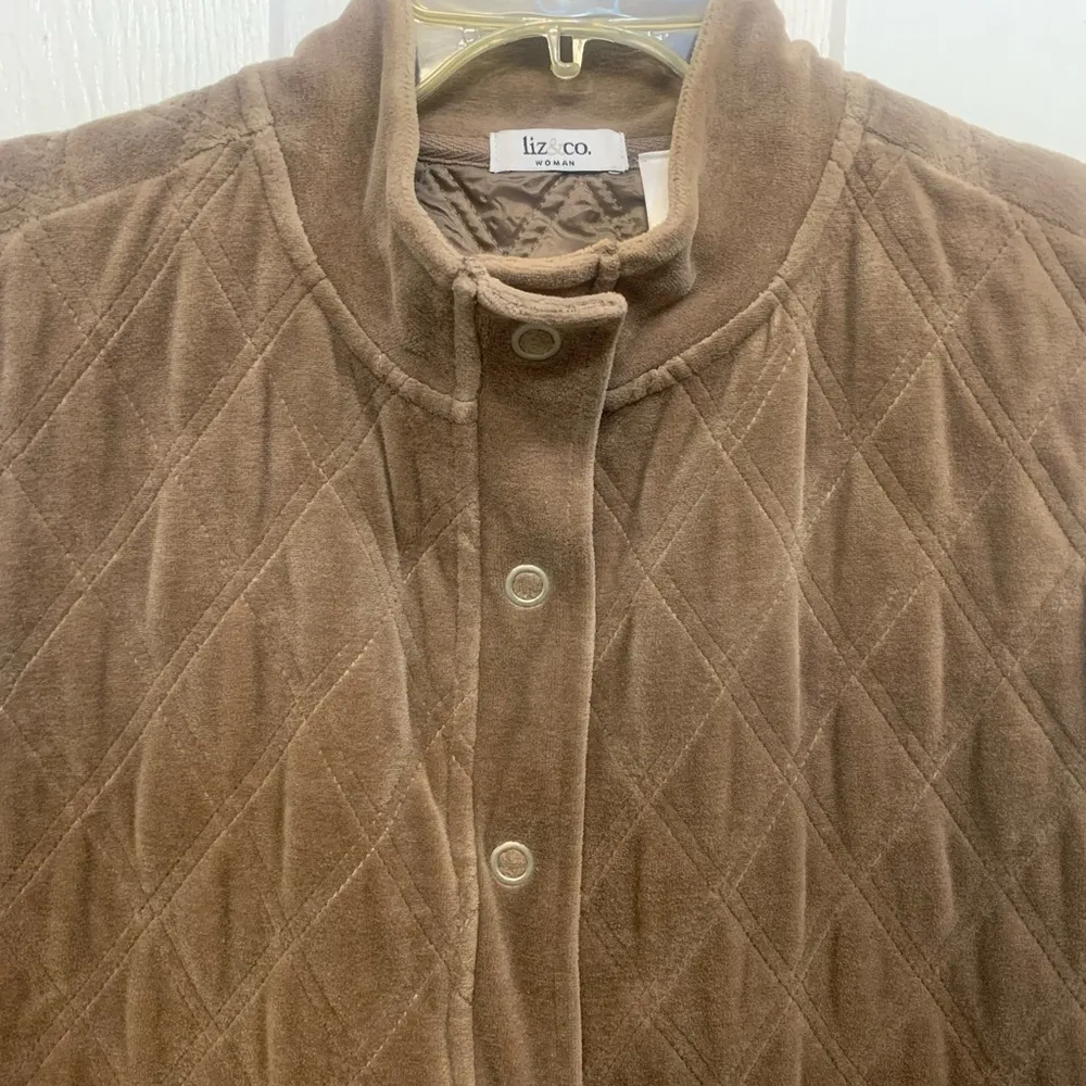 Liz & Co. Light Brown Vest 1233 Size 1X - Image 2