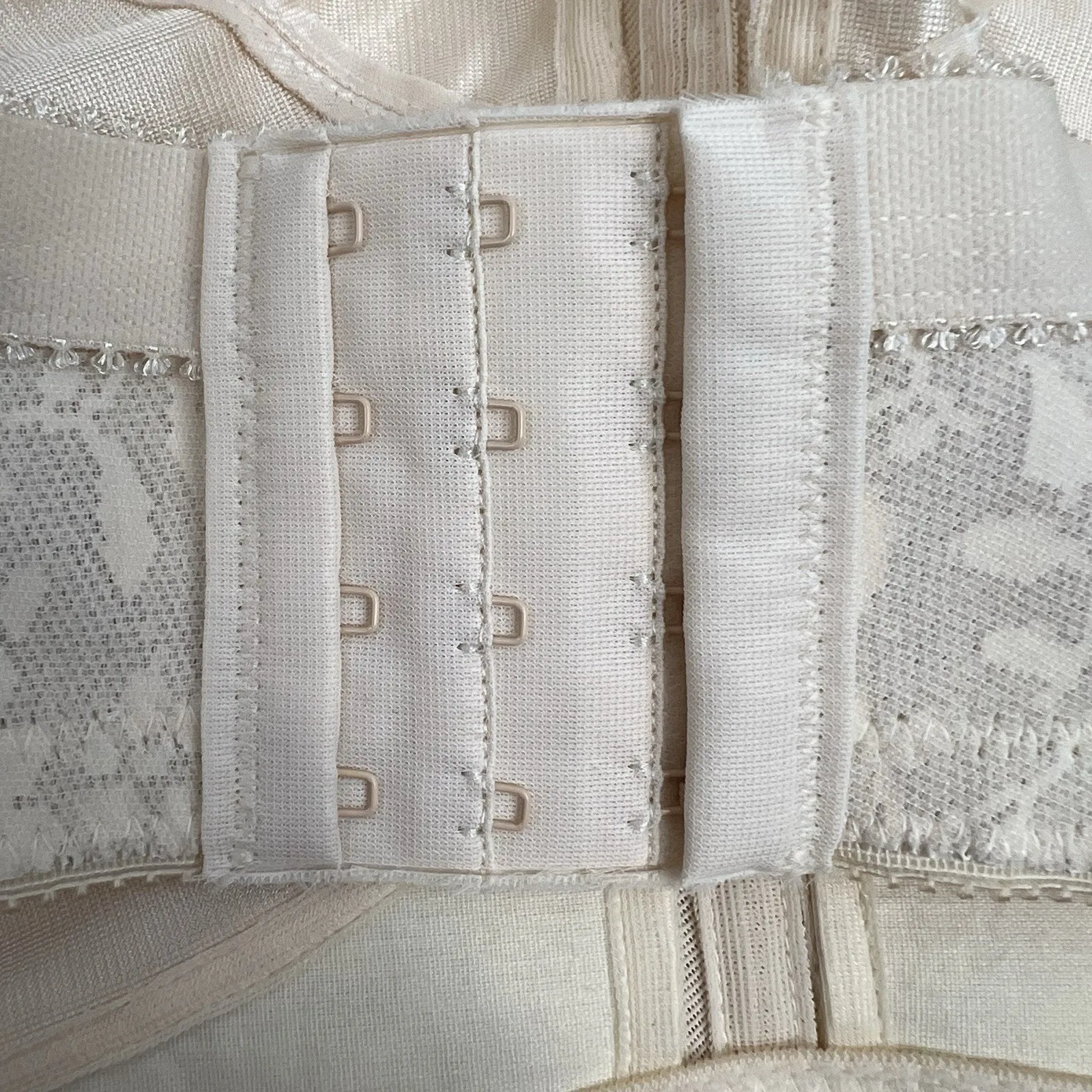 Underscore 48DD 48E Bra Unlined Wirefree Full Coverage Beige Lift Support Tan Size undefined - Image 7