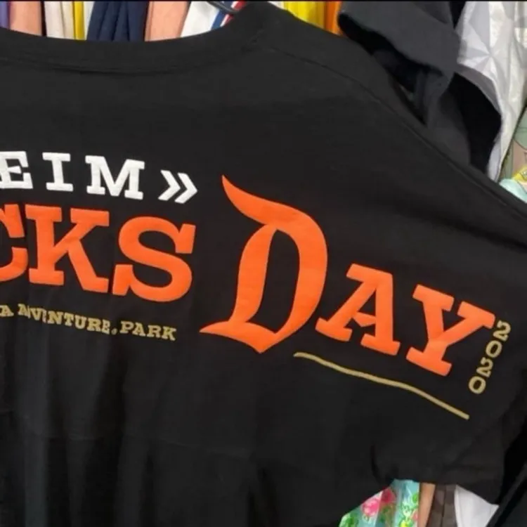 Disney parks Anaheim ducks day mighty ducks spirit jersey S NWT - Image 6