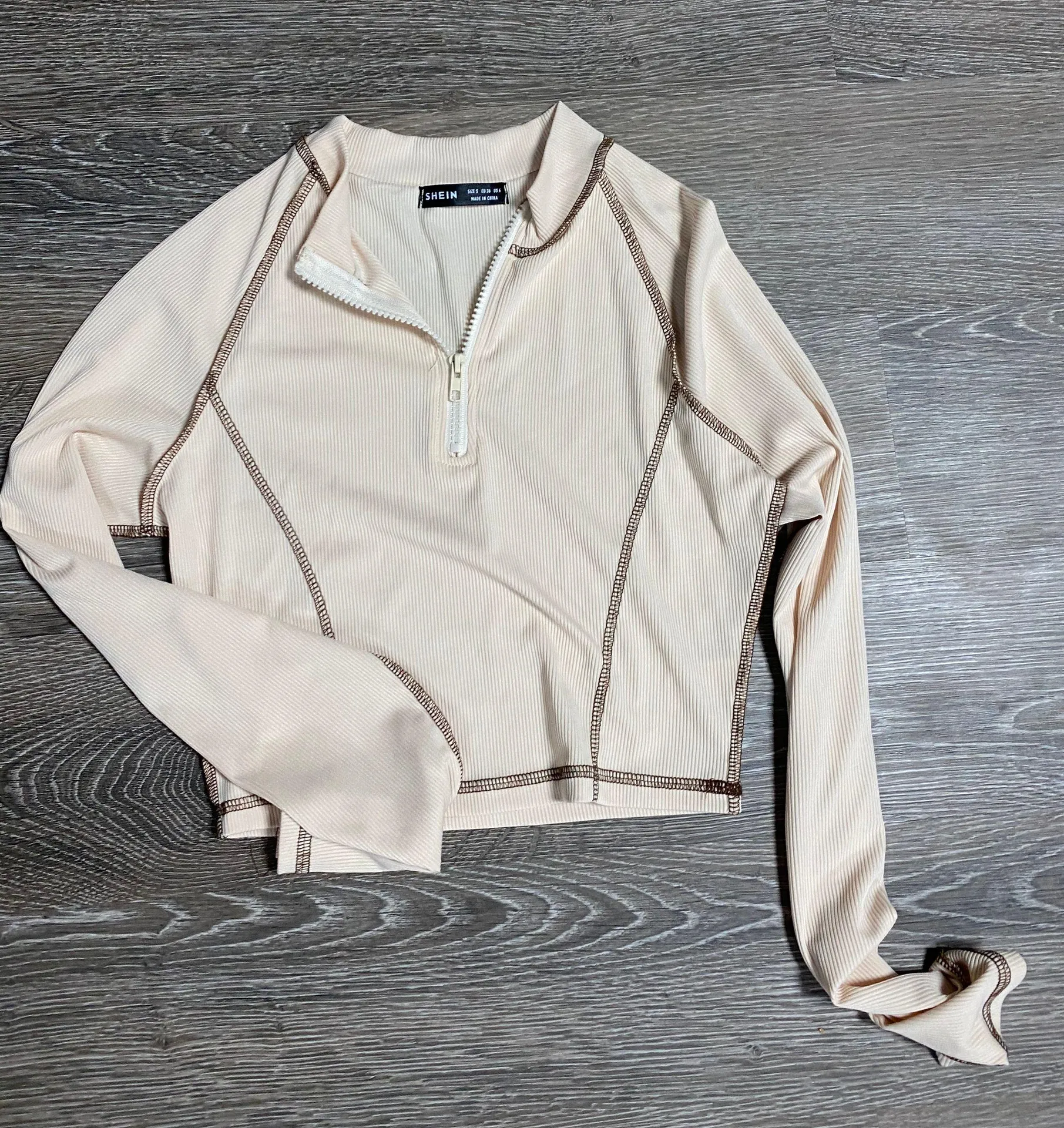 SheIn Crop Top - Image 2