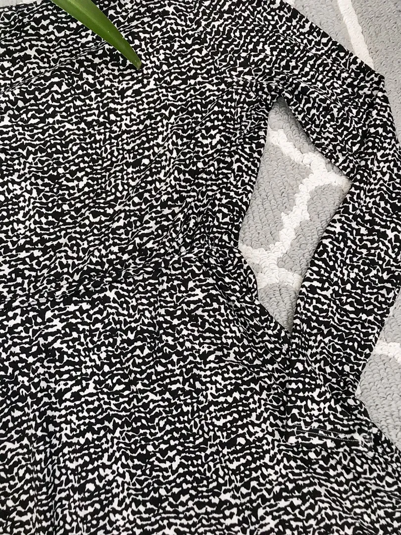 Black And White Wrap Mini Dress - Image 5