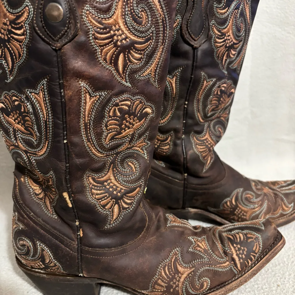 Corral Brown Embroidered Cowgirl Boots size 7M Snip Toe made in Mexico - Image 5