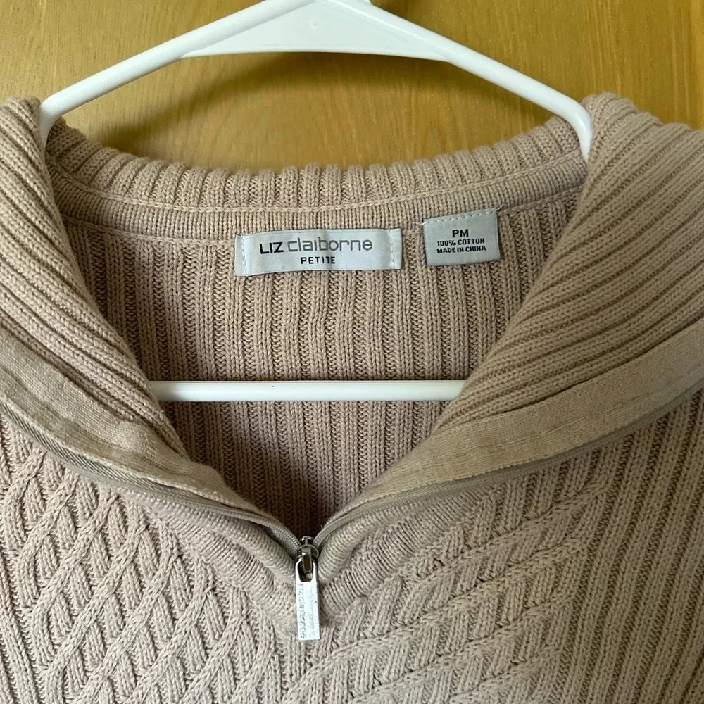 Liz Claiborne Cable knit sweater - Image 2