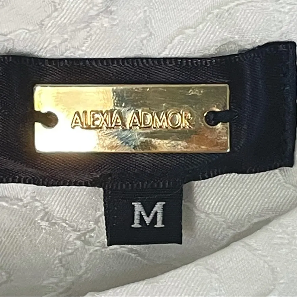 Alexia Admor White Jacquard Bateau Neck Fit and Flare Dress Size Medium - Image 2