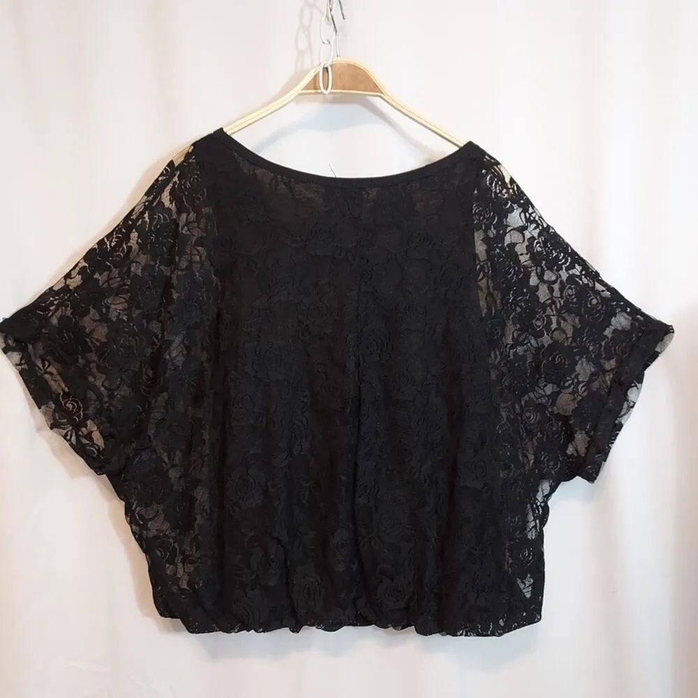 Discreet Black Lace Batwing Half Sleeves Round Neck Lined Shirt Blouse Top - Image 5
