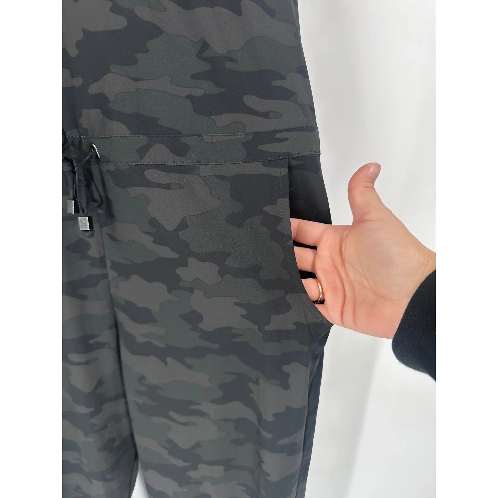 NWT KYODAN Outdoor Camo V Neck Sleeveless Jogger Jumpsuit Romper Size S‎ - Image 8