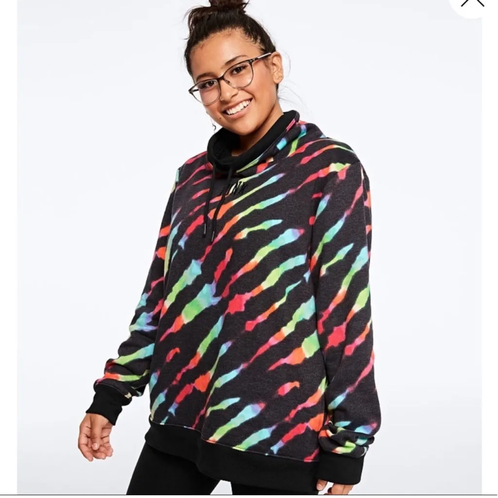 VICTORIAS SECRET PINK COWL NECK SHERPA LINED
NWT PULLOVER SWEATER SIZE M - Image 2