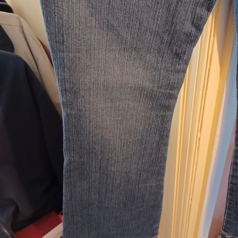 Jordache Low Rise Stretch Flared Jeans Women's Size 5/6 Blue Dark Wash B… - Image 10