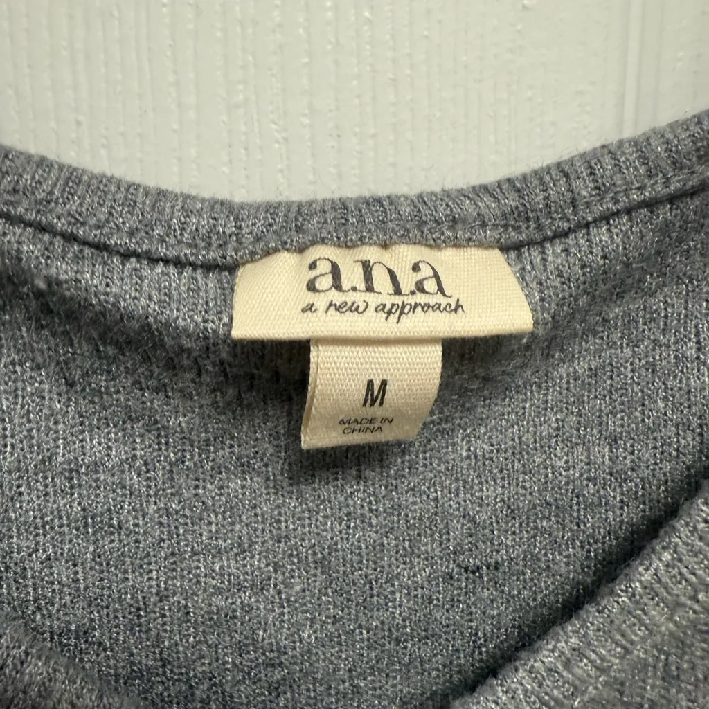 a.n.a Heather Gray Long‎ Sleeve Women's Top Size M - Image 5