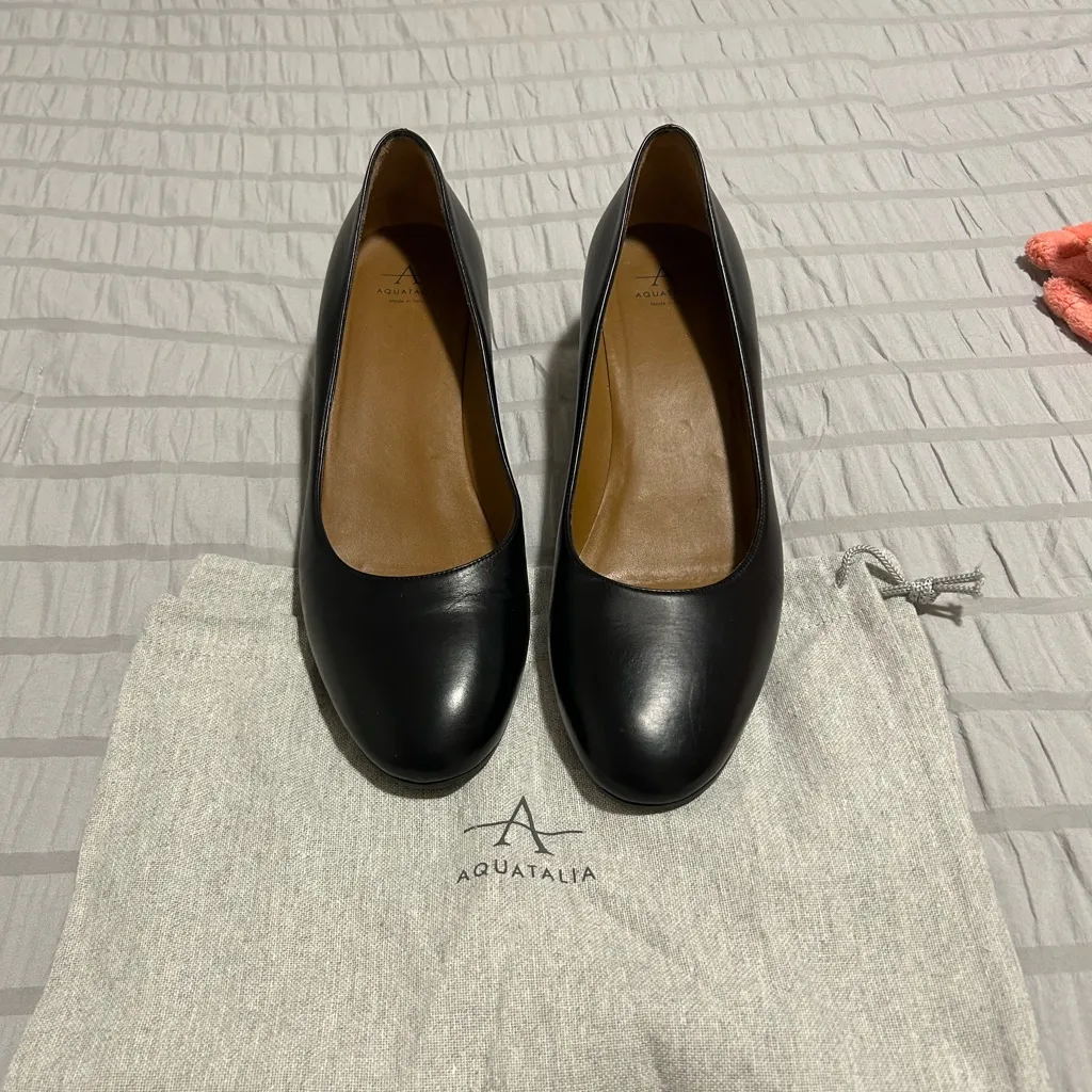 Aquatalia Pumps in Black Leather size 9.5 - Image 3
