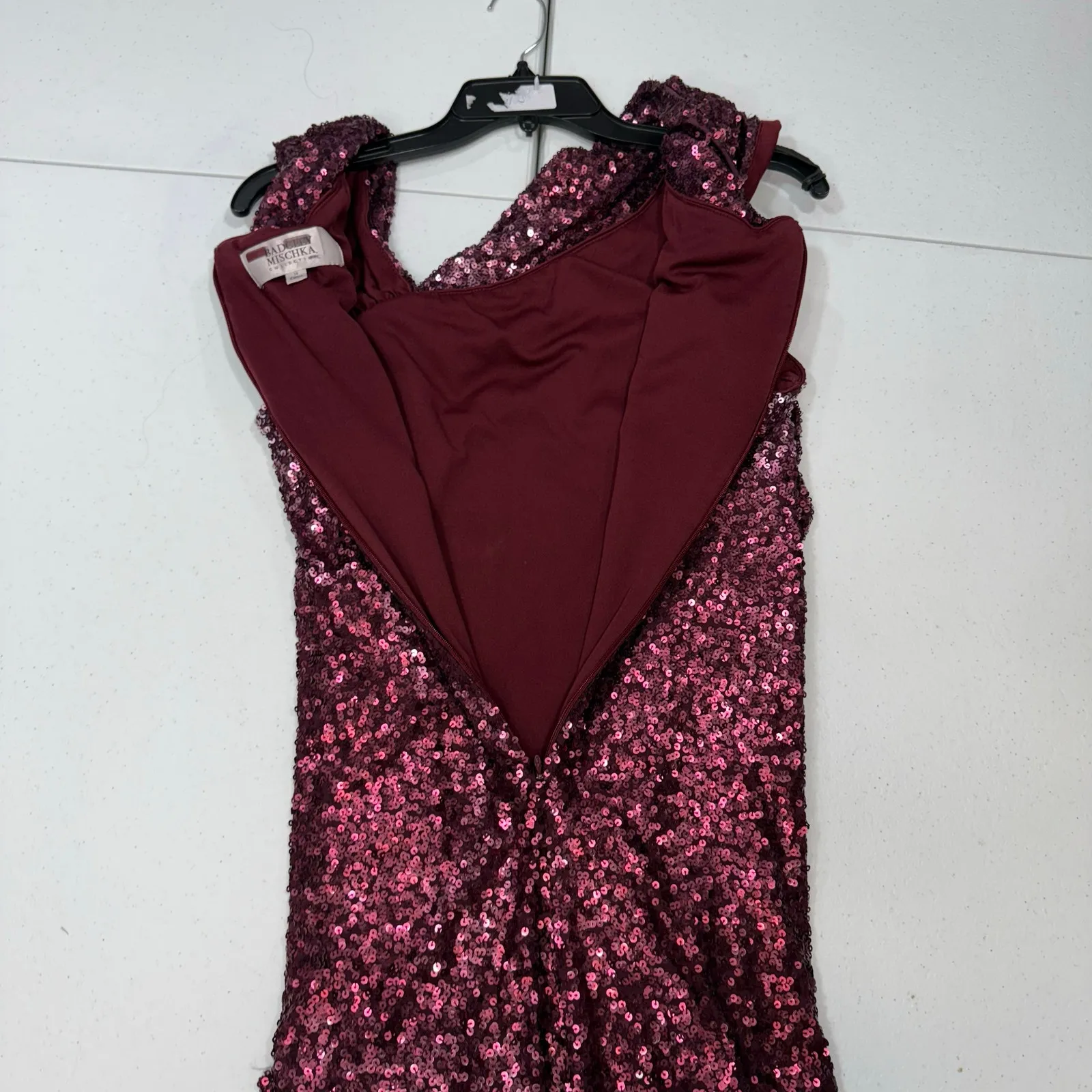 Badgley Mischka Bordeaux
Samantha sequined maxi dress
Gown Size 14 - Image 9