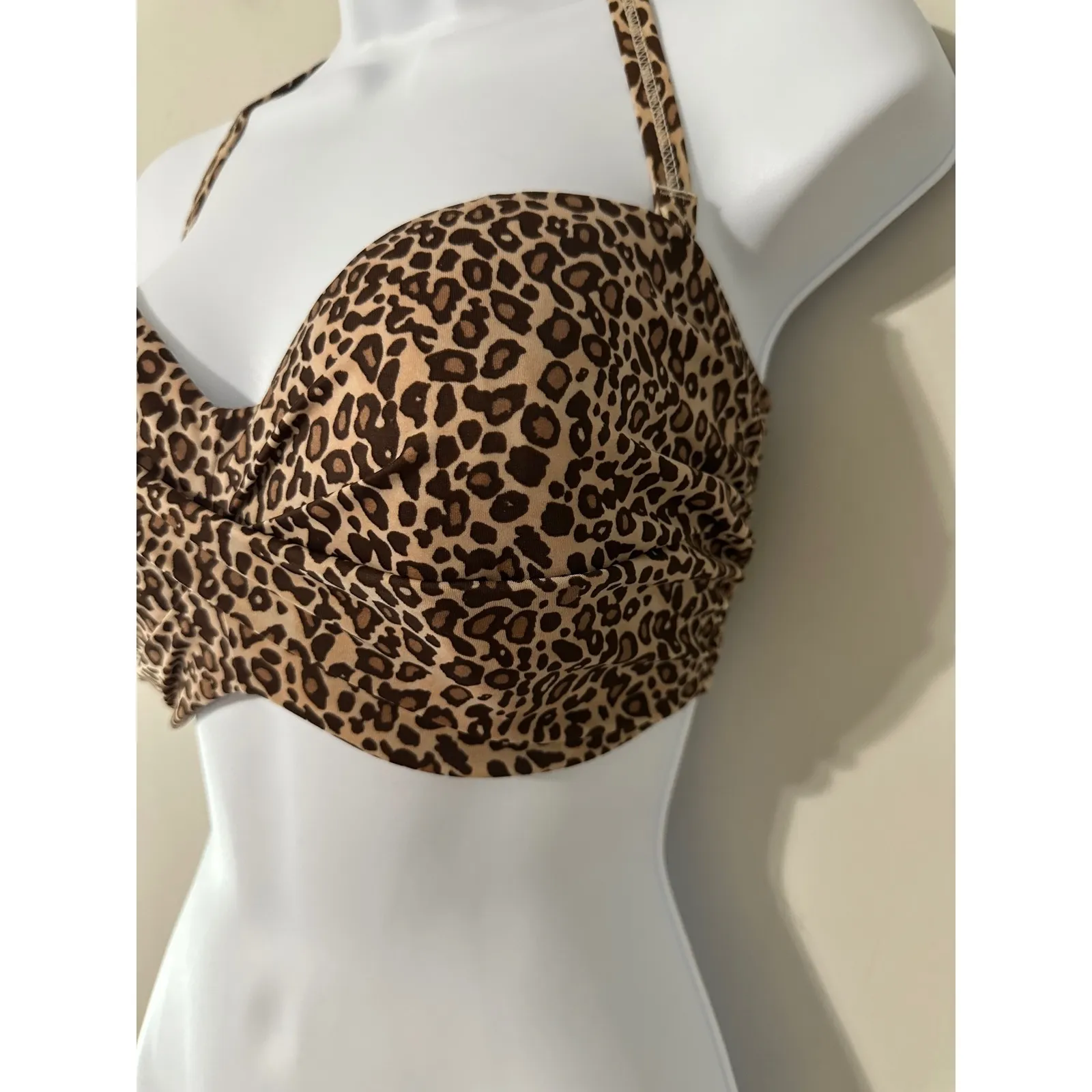 Victoria's Secret Leopard Print Halter Bikini Top Lace Up Padded Underwire 36DD - Image 2