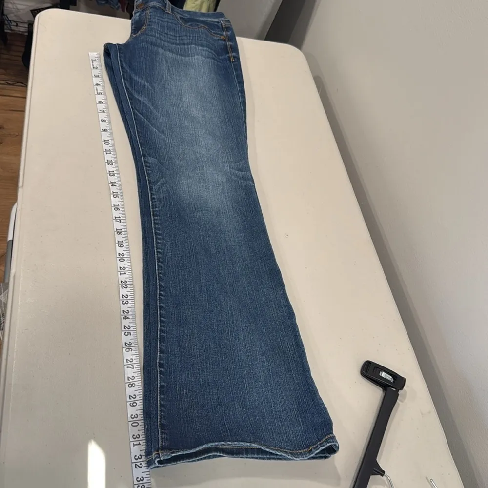 American Eagle Women's Kick Boot Super Stretch Jeans Size 12L EUC - Image 11