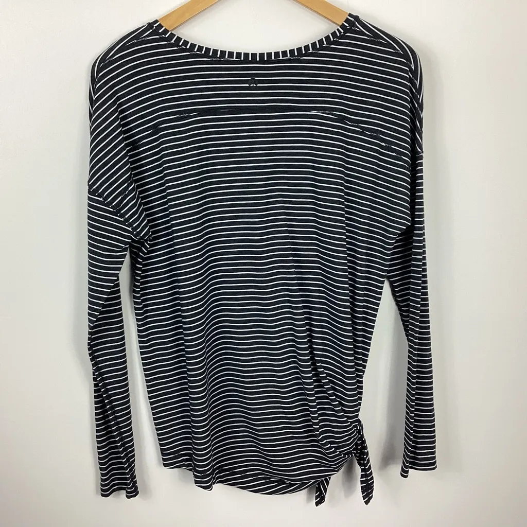 Lululemon To The Point Long Sleeve Size 8 - Image 5