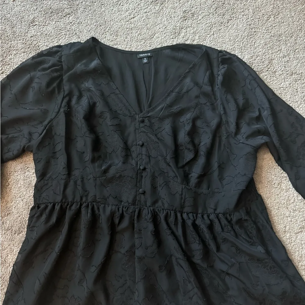 Torrid Peplum Chiffon Clip Floral Blouson Sleeve Top SIZE 3 - Image 5