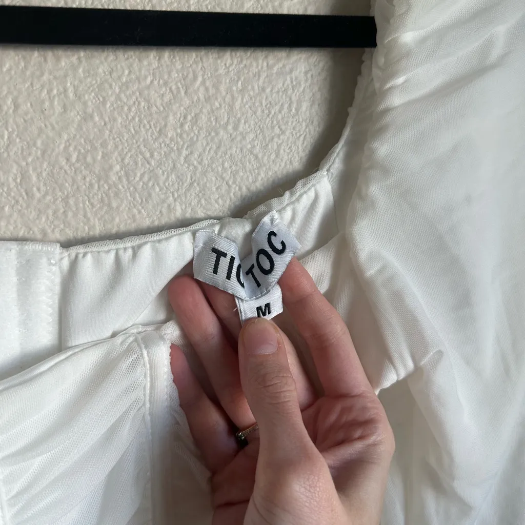 Chic White Ruched Long Sleeve Crop Top - Image 5