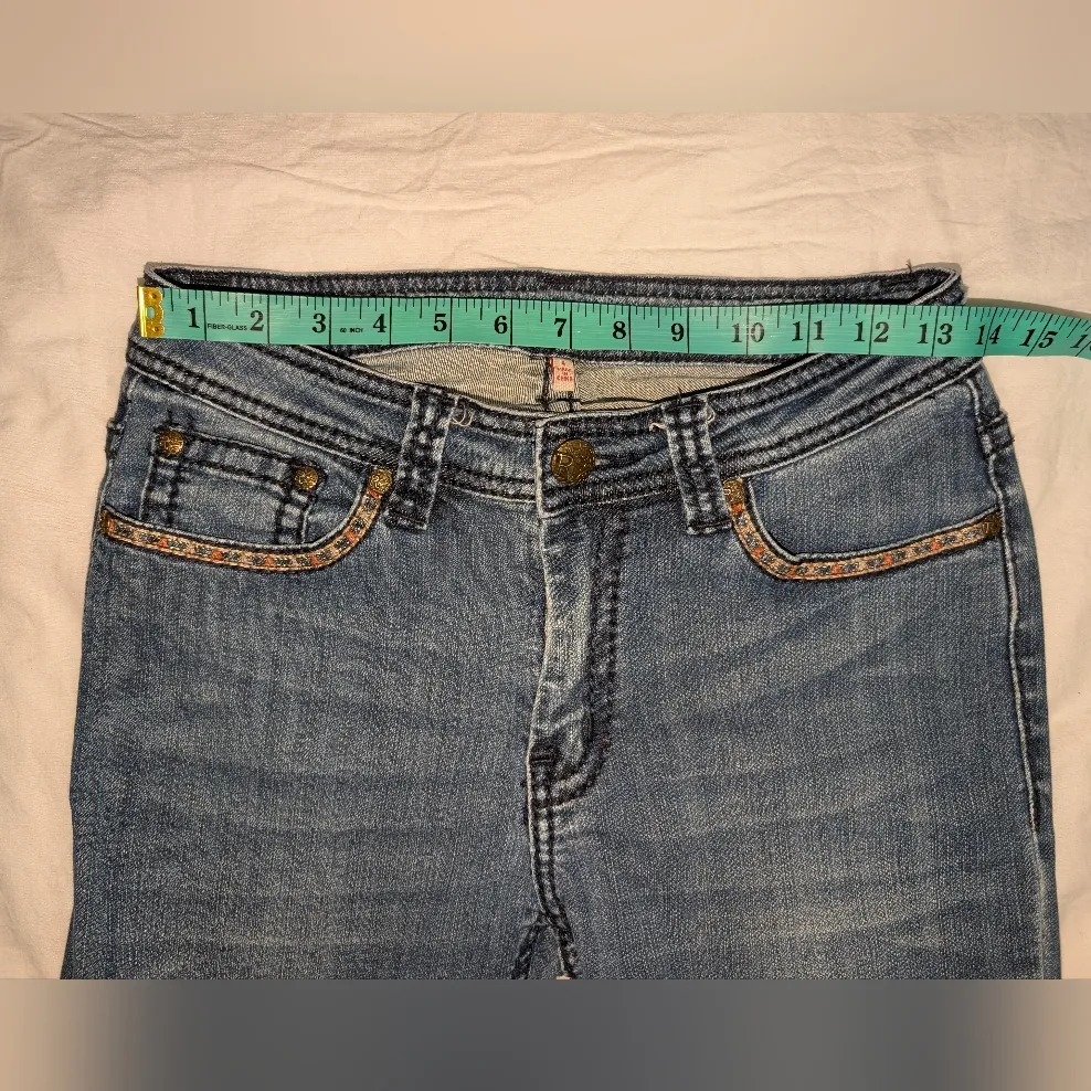 Reba Mid Rise Embroidered Jeans W4 Medium Wash - Image 6