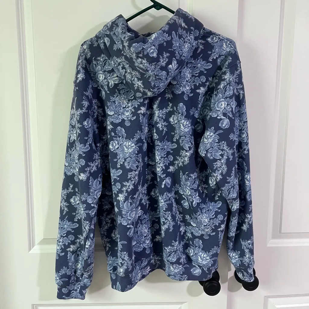 Gap × LoveShackFancy Floral Logo Hoodie- Unisex Medium - Image 3