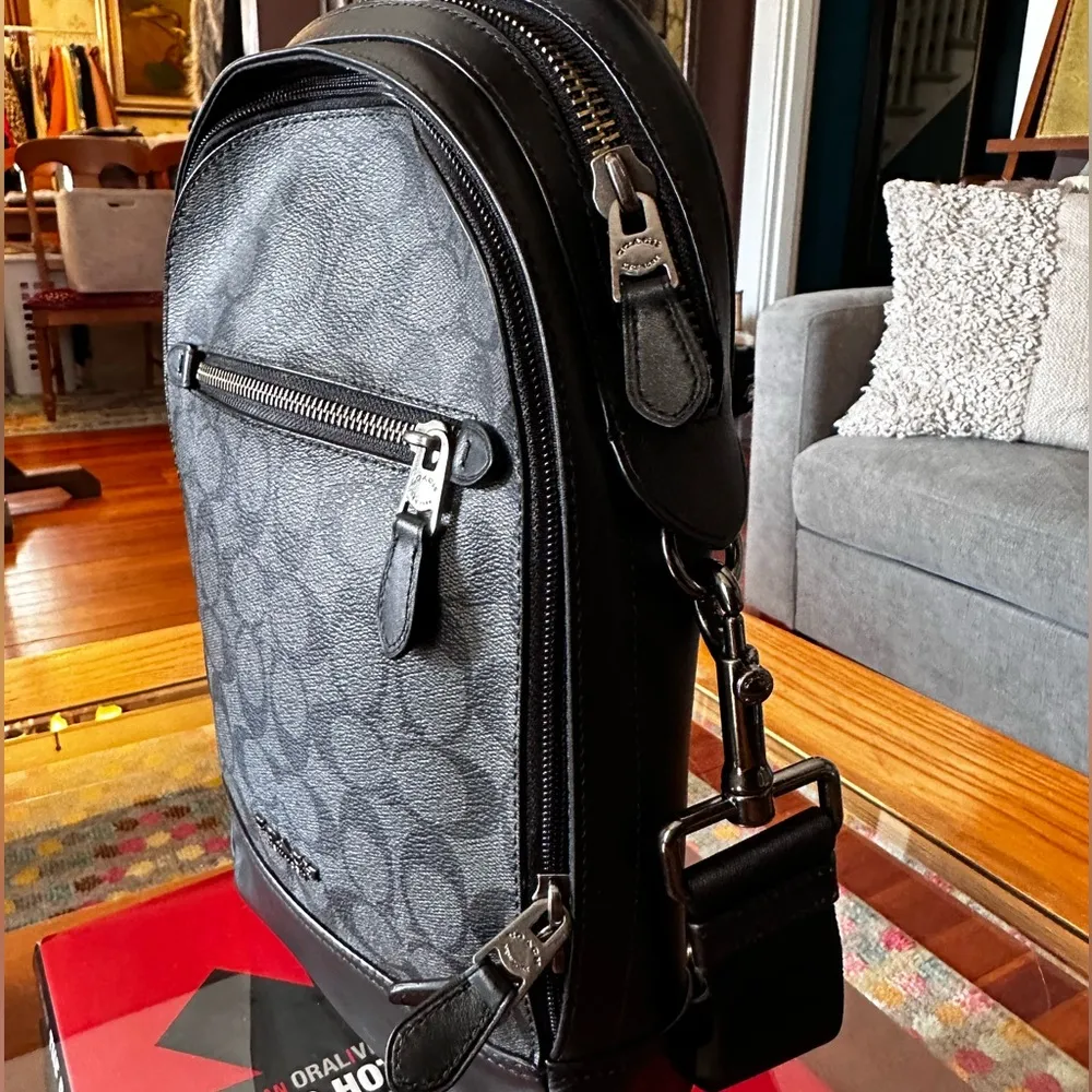 Coach Graham Pack Signature monogram in gunmetal gray black crossbody unisex - Image 3