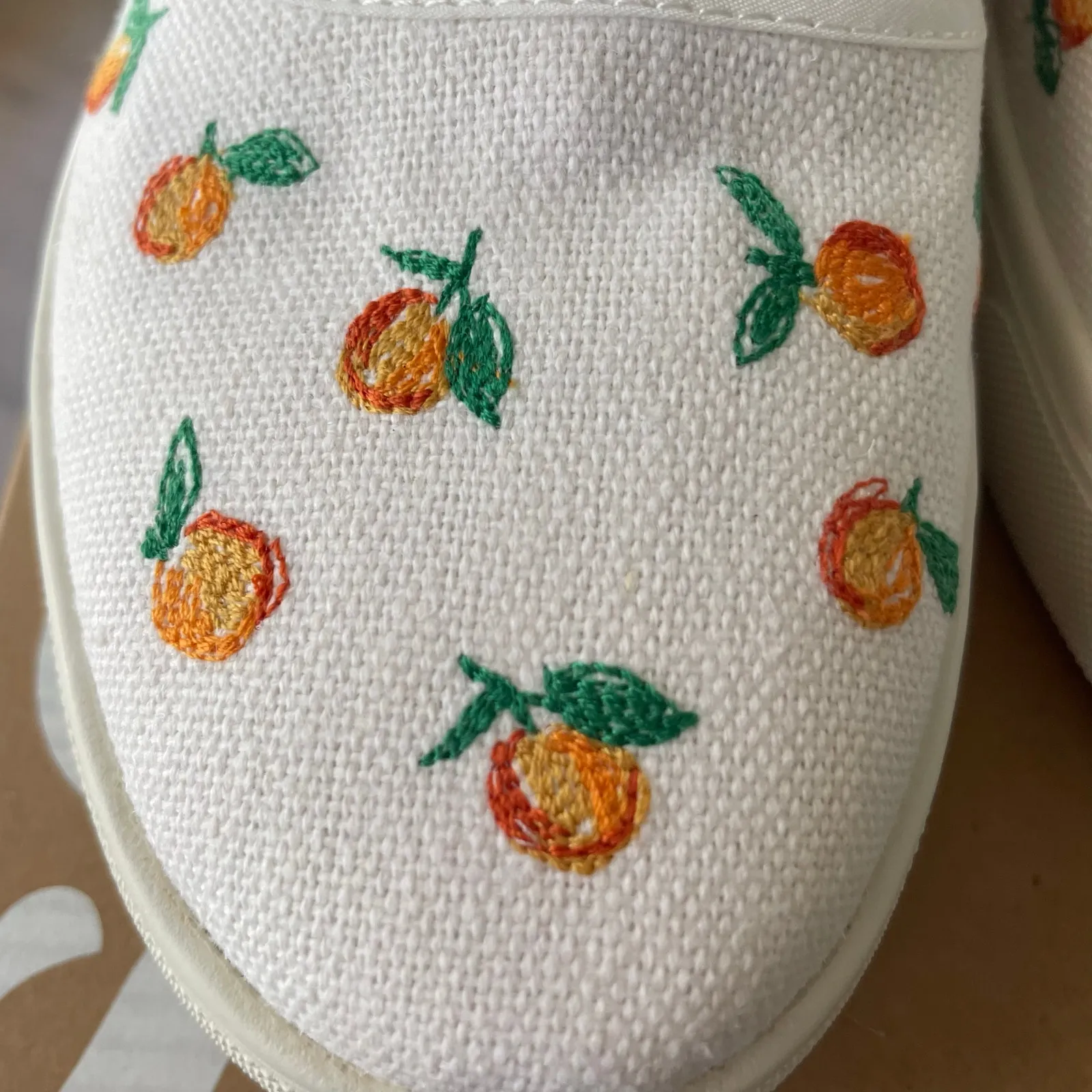Soludos Size 10 Marin Embroidered Sneaker Size 10 Oranges NEW Casual Lace Up - Image 2