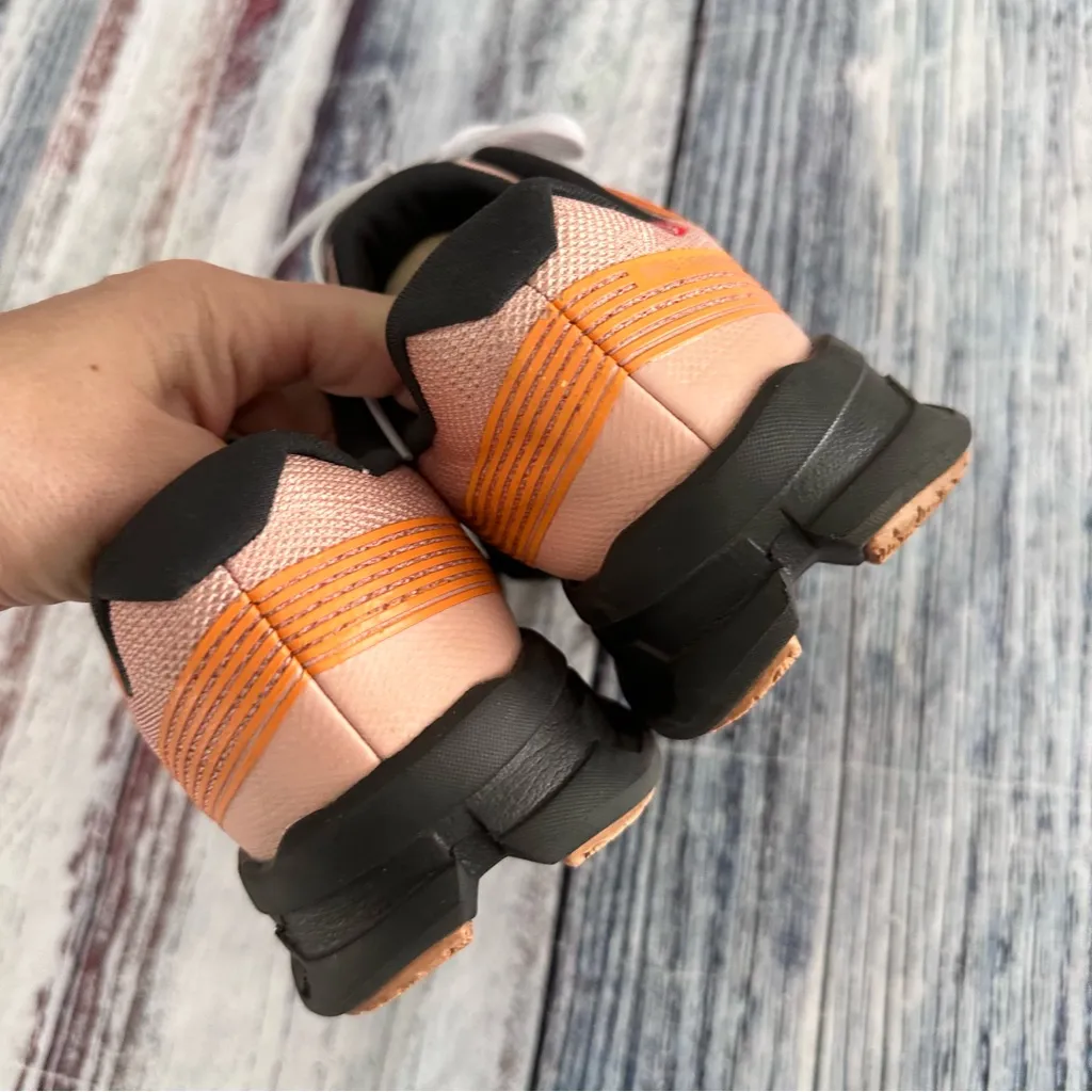 On Running CloudGo Women's Peach/Orange Running Shoes Orange Size 10.5 - Image 8