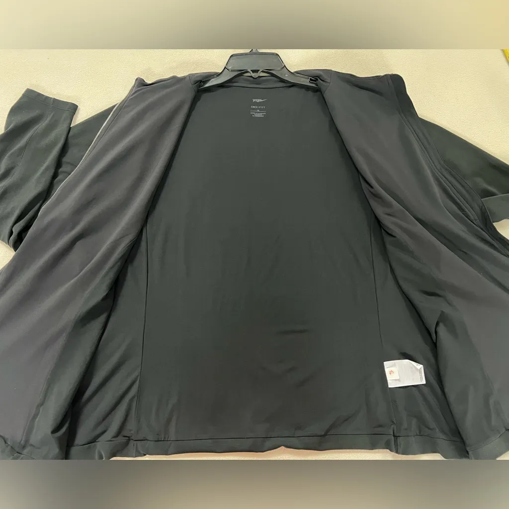 🔥Nike Yoga Women's Dri-FIT Luxe Training Jacket Slim Fit DM3972-010 Size 3X - Image 10