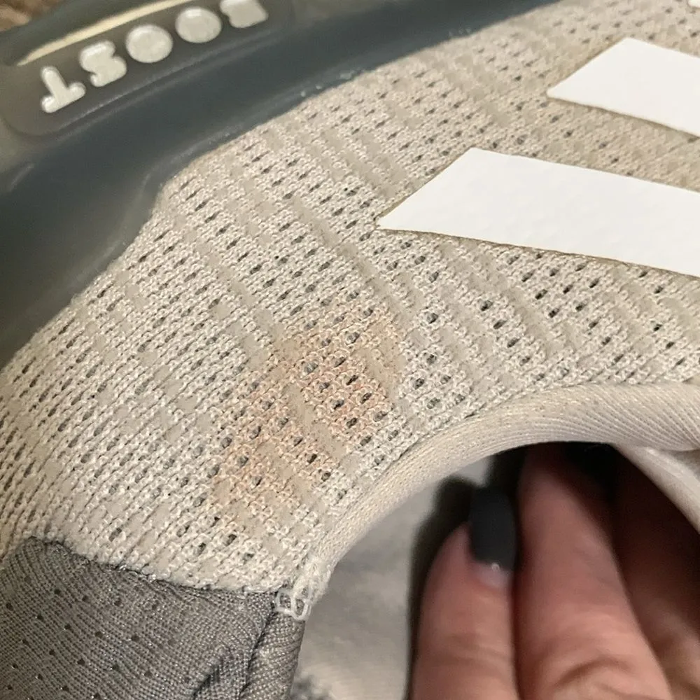 Adidas gray boost woman tennis sneaker shoes size 8.5 - Image 7