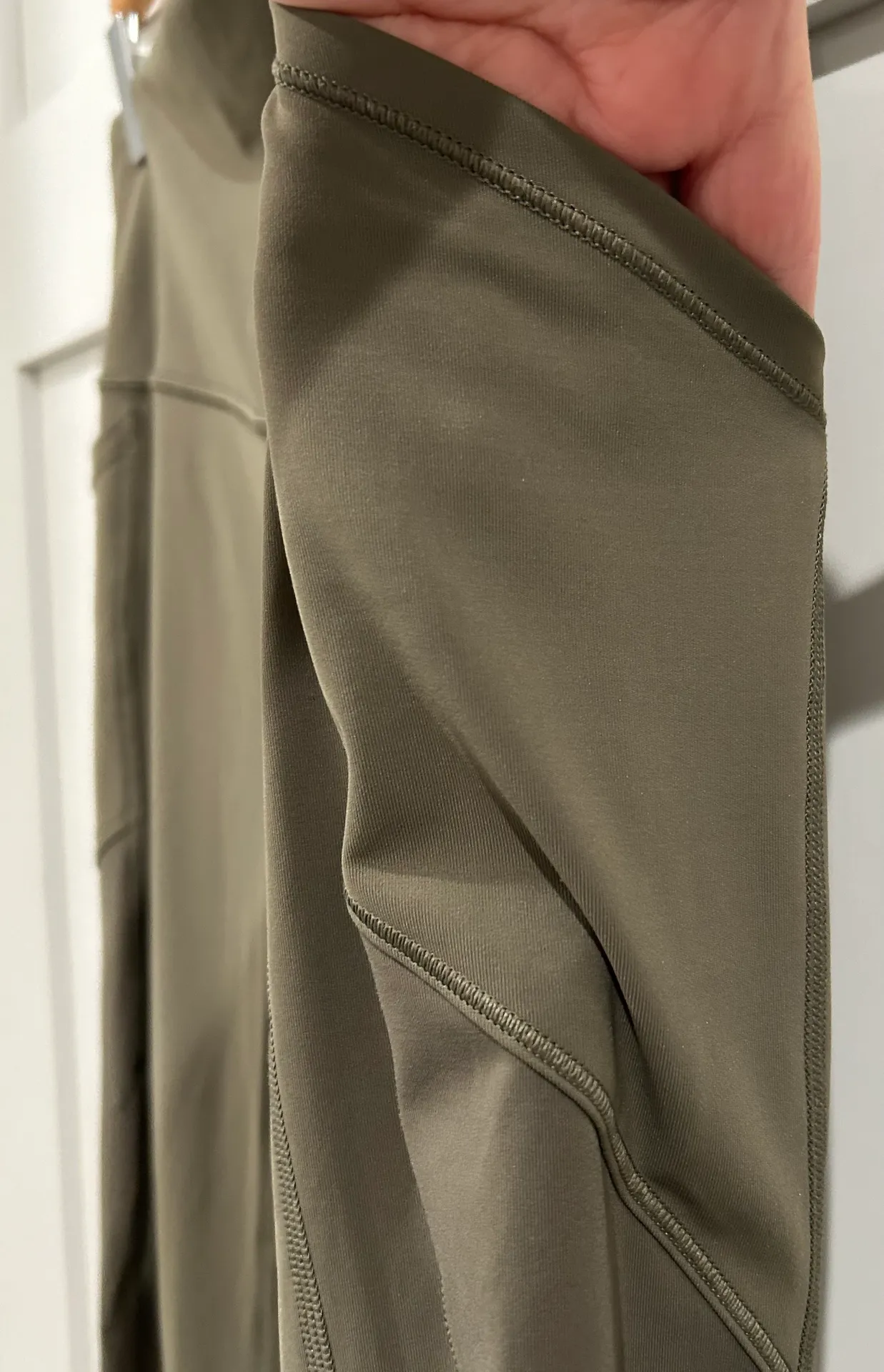 Cropped Leggings - Image 3