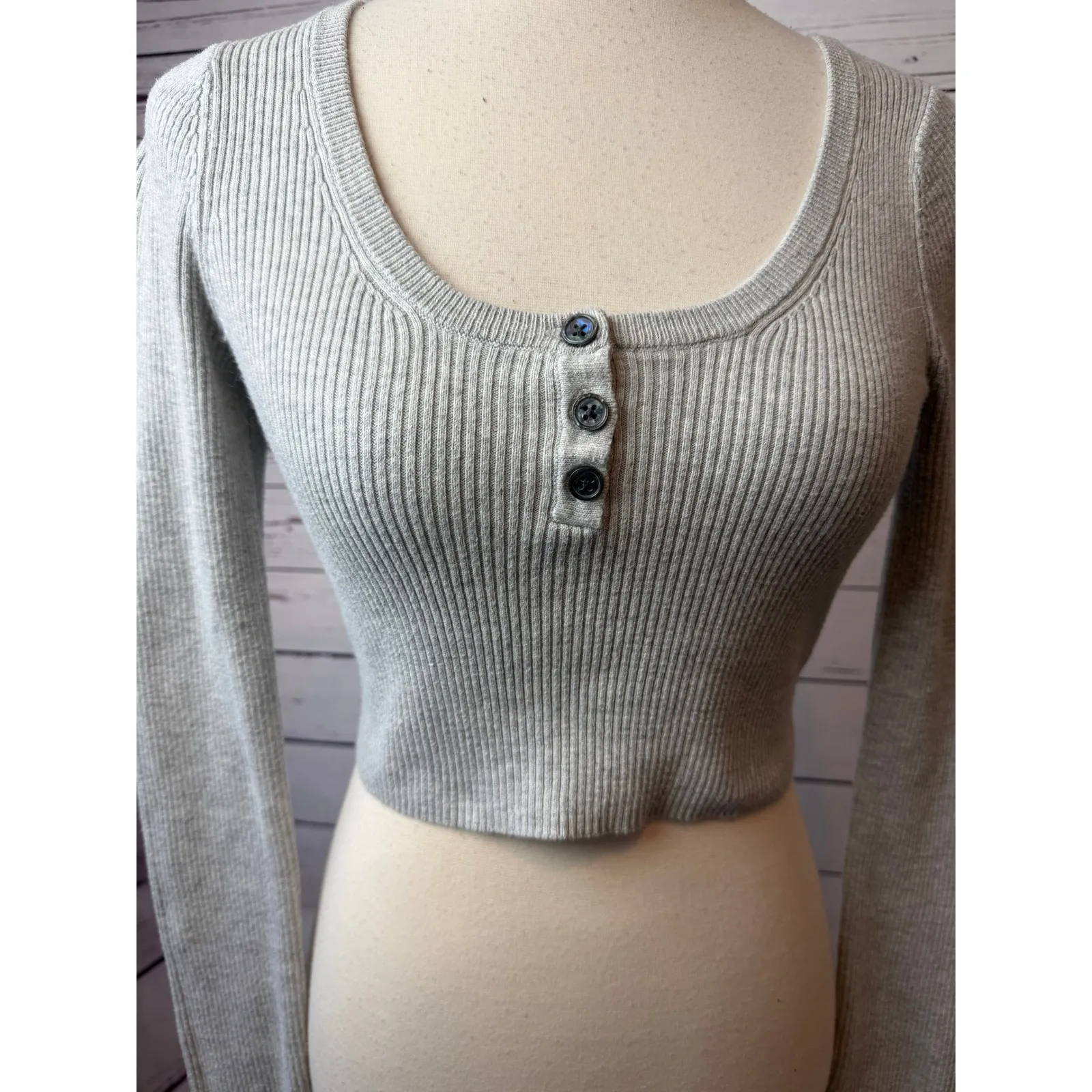 American Eagle Henley Shirt Small Ribbed Long Sleeve Cropped Top Sweater Y2K - Image 5