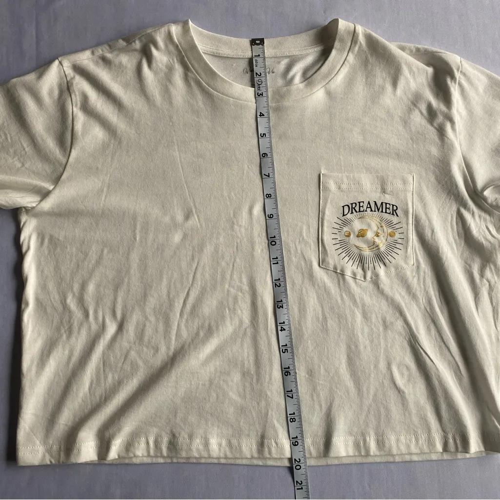 Vivre La Vie‎ Oversized Moonlight Dreamer Cropped Shirt
Size M 100% Cotton Size M - Image 6