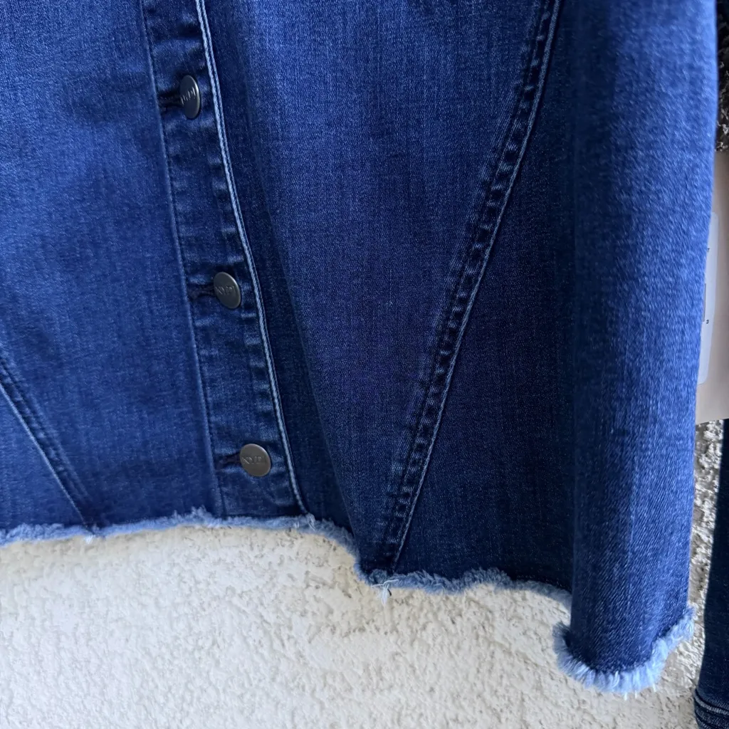 NWT 💙 NYDJ Frayed Hem Stretch Dark Blue Denim Jean Trucker Jacket, Size L - Image 10