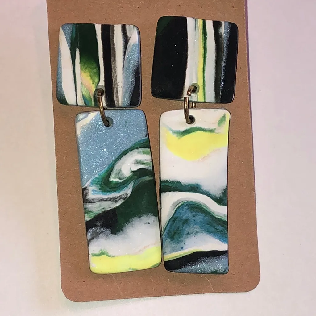 Abstract Multicolor Retro Boho Clay Dangle Earrings Green - Image 2