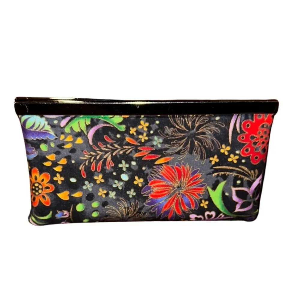 GUC wristlet wallet Clutch Floral Fabric Wallet In Metal Frame flower style Black - Image 3