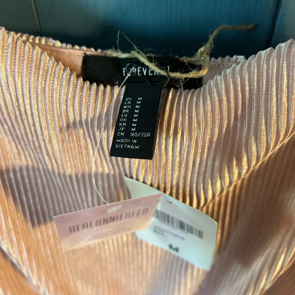 Forever 21 Light Pink Jumpsuit/Romper, Size Medium - Image 2