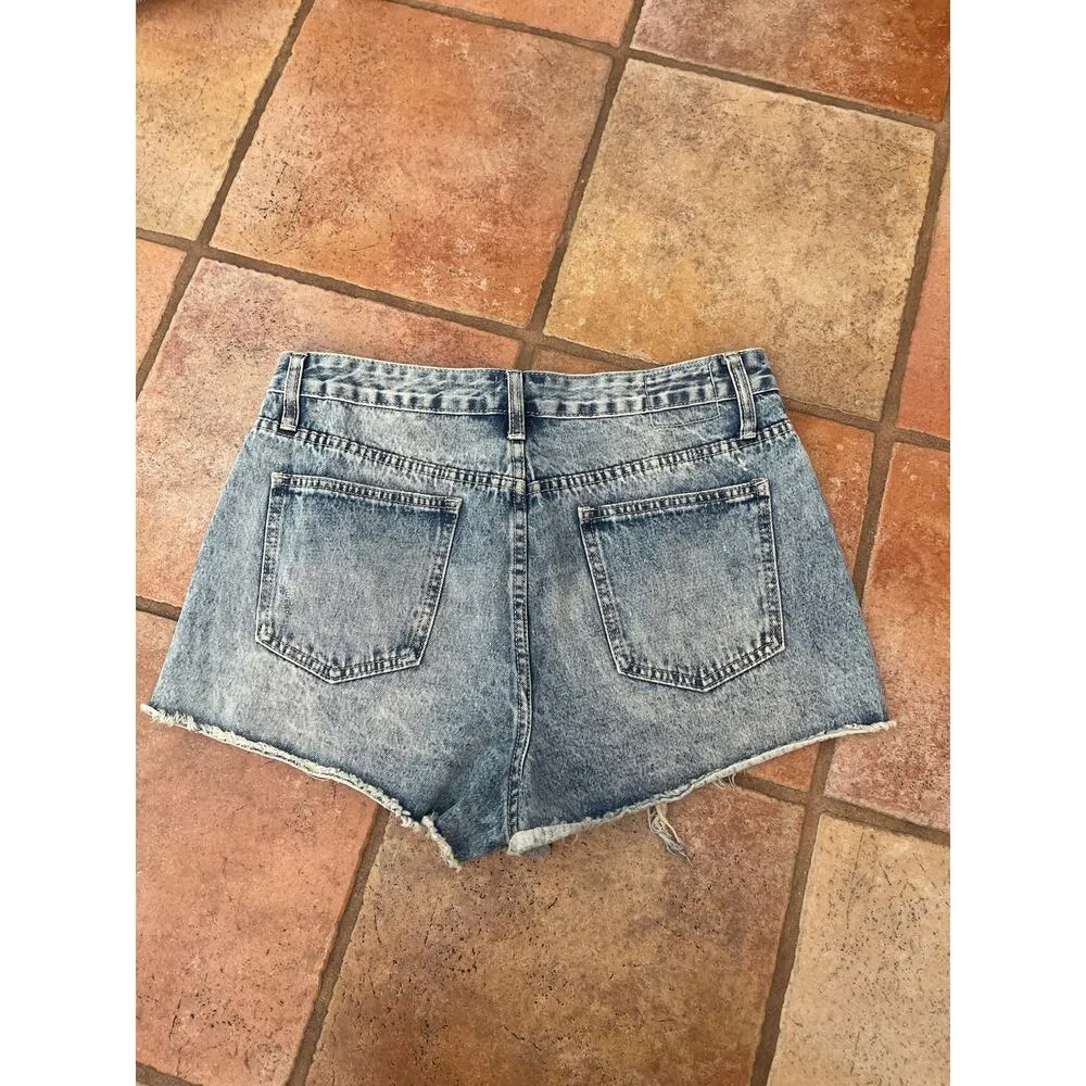 superdown REVOLVE  Quinn denim shorts size 30 - Image 4