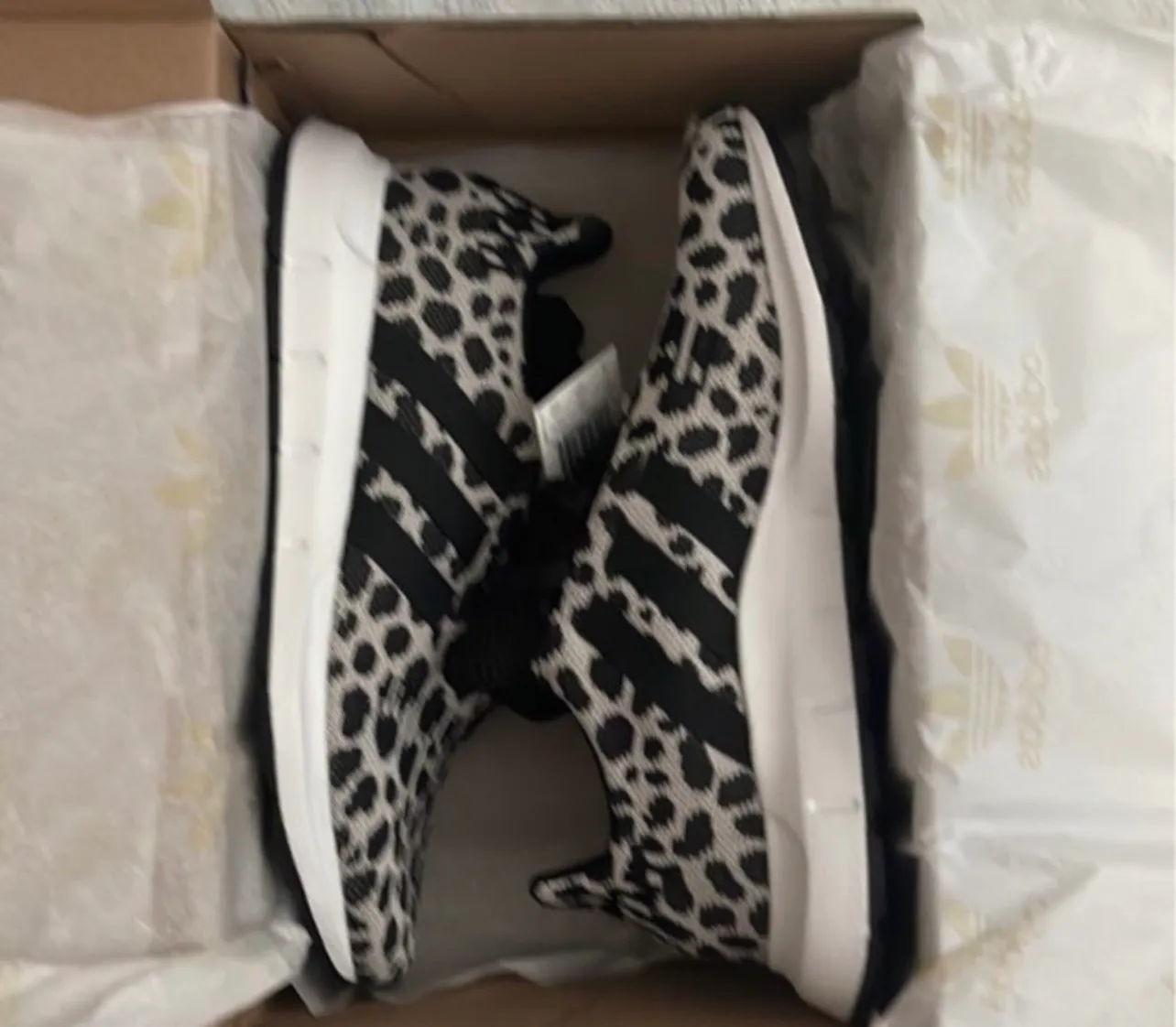 Swift Run Leopard-Print Shoe, Size: 7 - Image 2