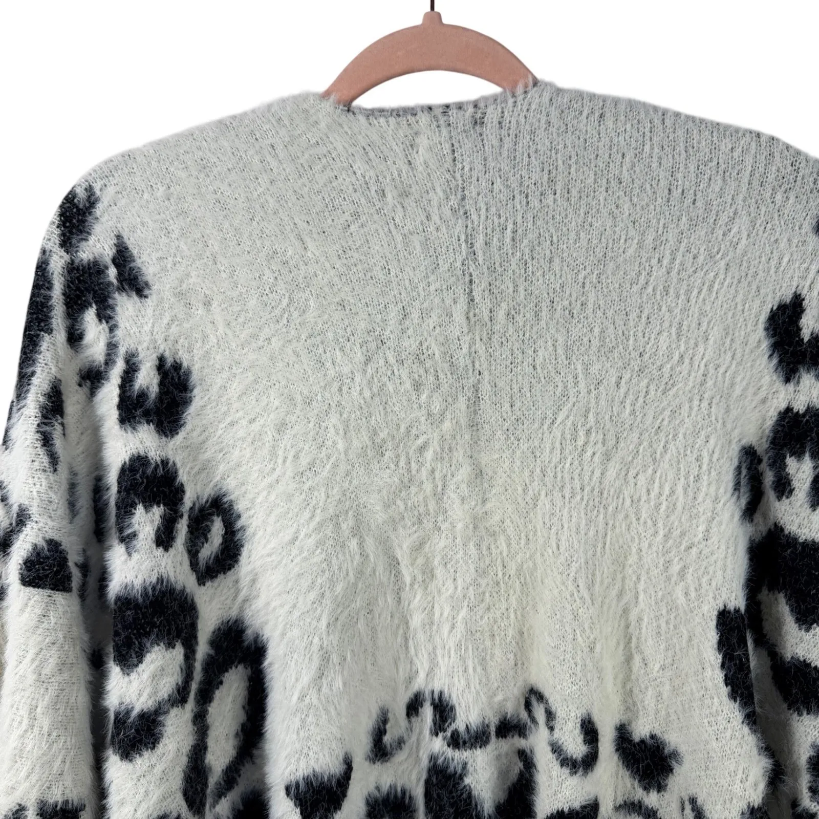 Roffe Leopard Print Ivory Black Soft Fuzzy Knit Shrug Open Front One Size Size undefined - Image 12