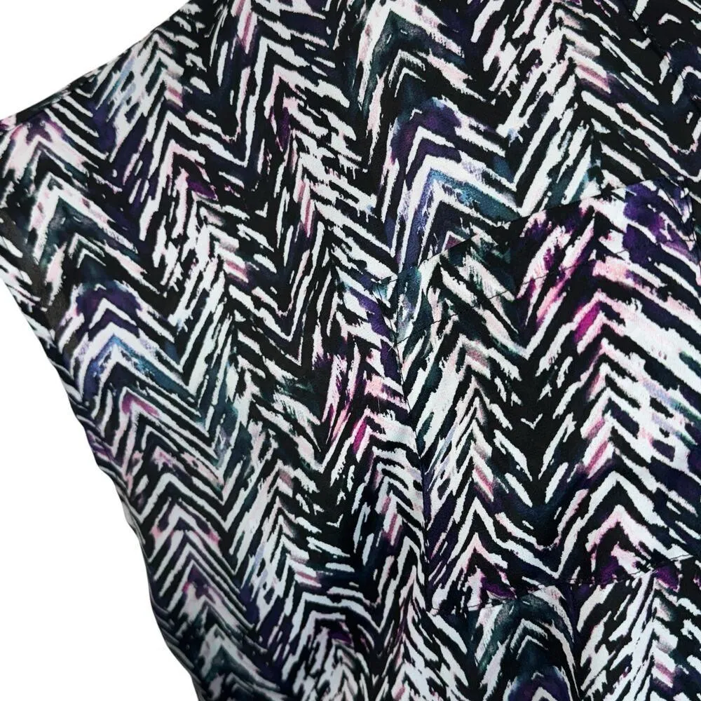 Torrid SZ 1 (1X-Large) Top Abstract Chevron Dolman Sleeves V-Neck Zipper Pockets - Image 3