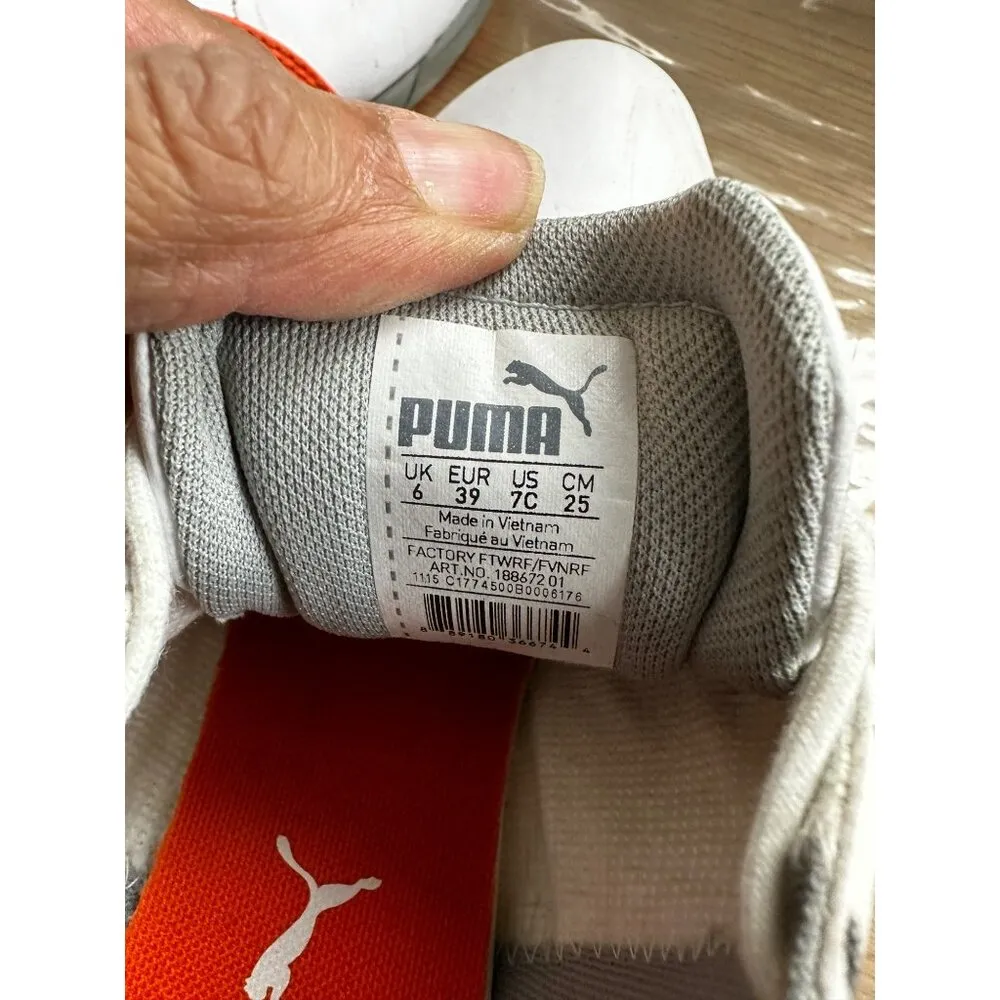 Puma Women's White & Orange Outdoor Cleat Sports Shoes size 7C - Image 8