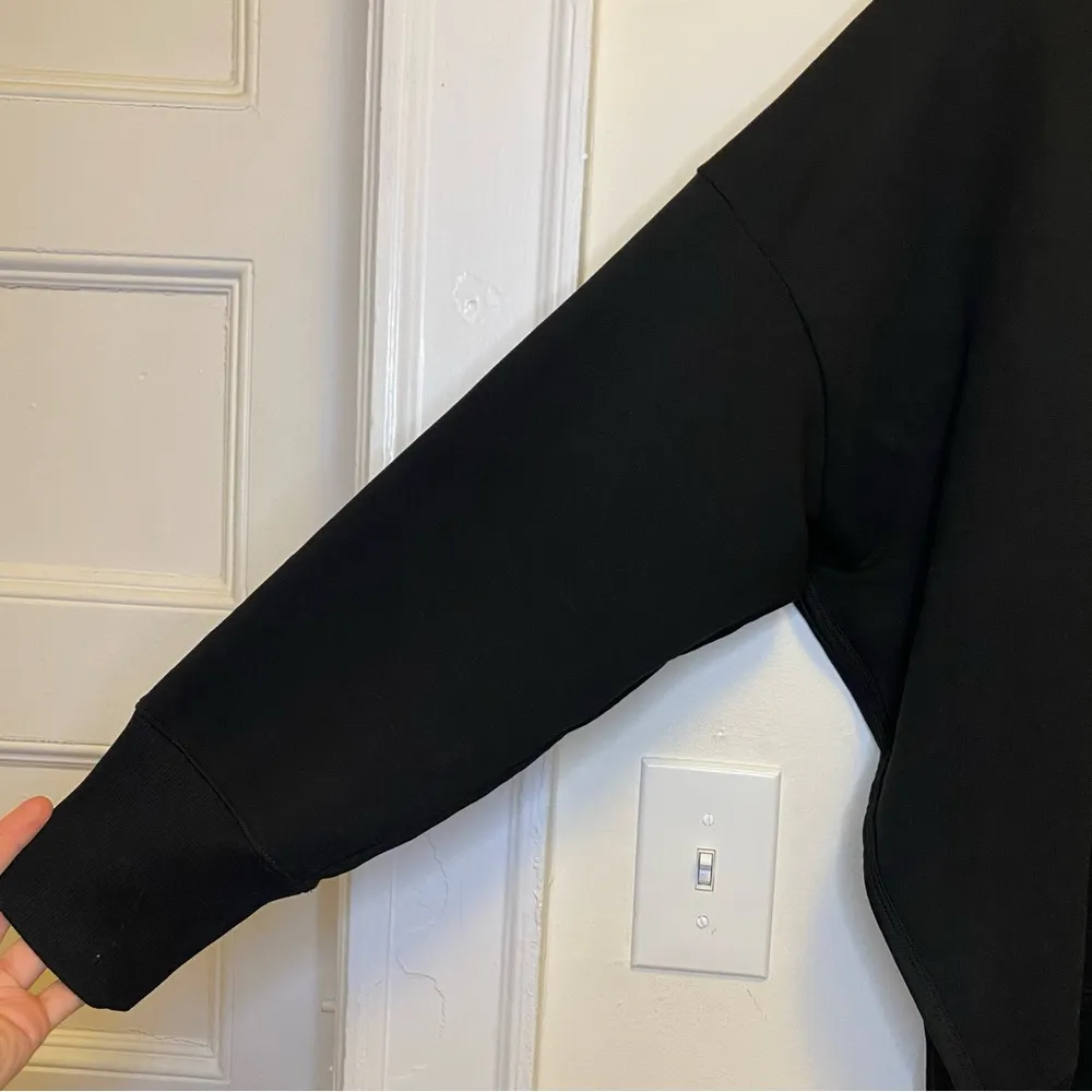 UNIVERSAL STANDARD Fiona Side Slit Pullover Sweatshirt Black Sz Medium Oversized - Image 5