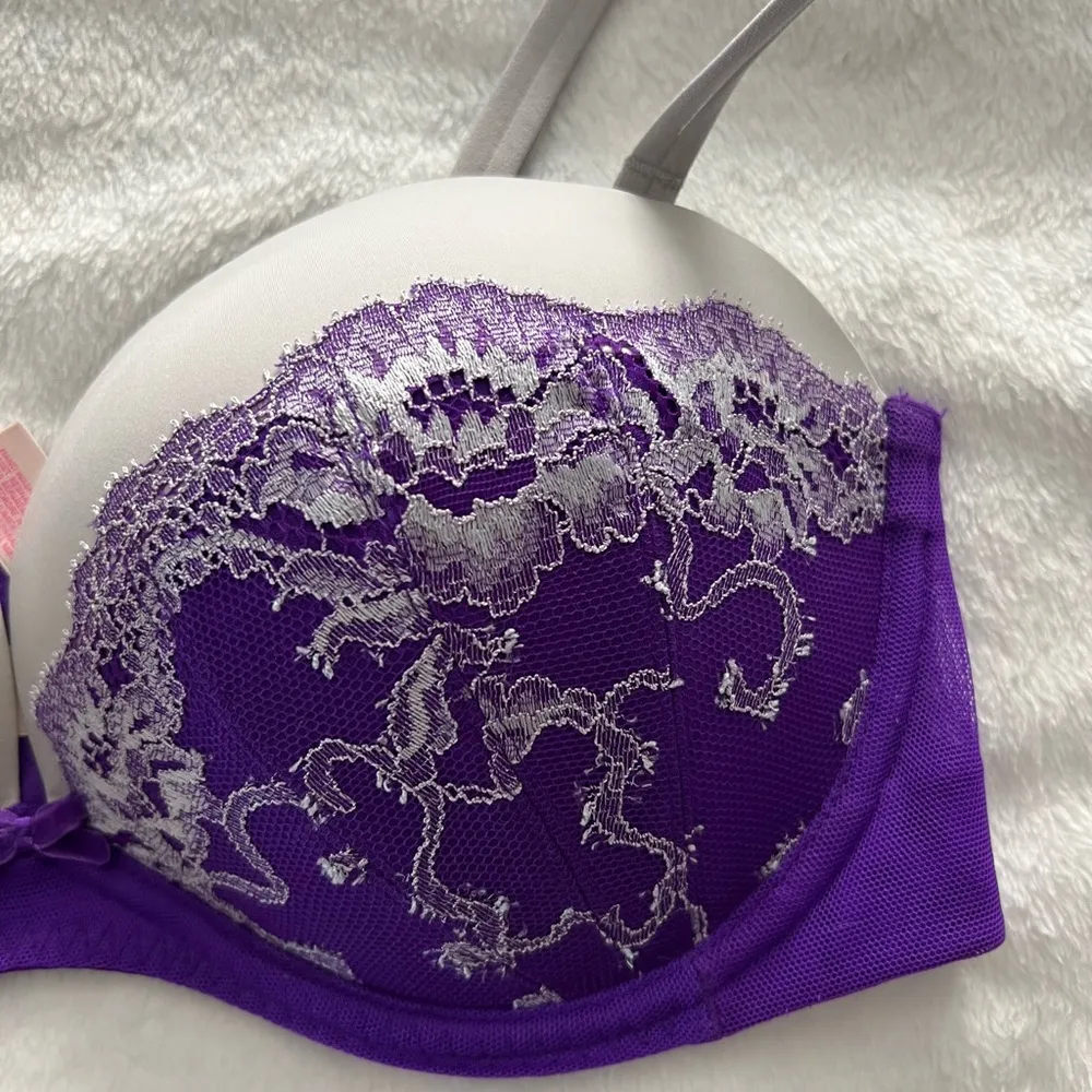 Victorias Secret Very Sexy balconette bra with detachable straps. Size 34D - Image 3