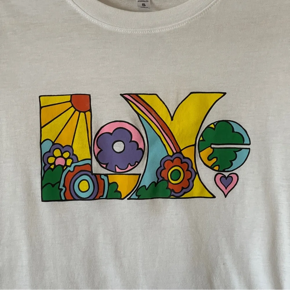 SUB_URBAN RIOT | White Colorful Love Graphic Tee Sz S - Image 2