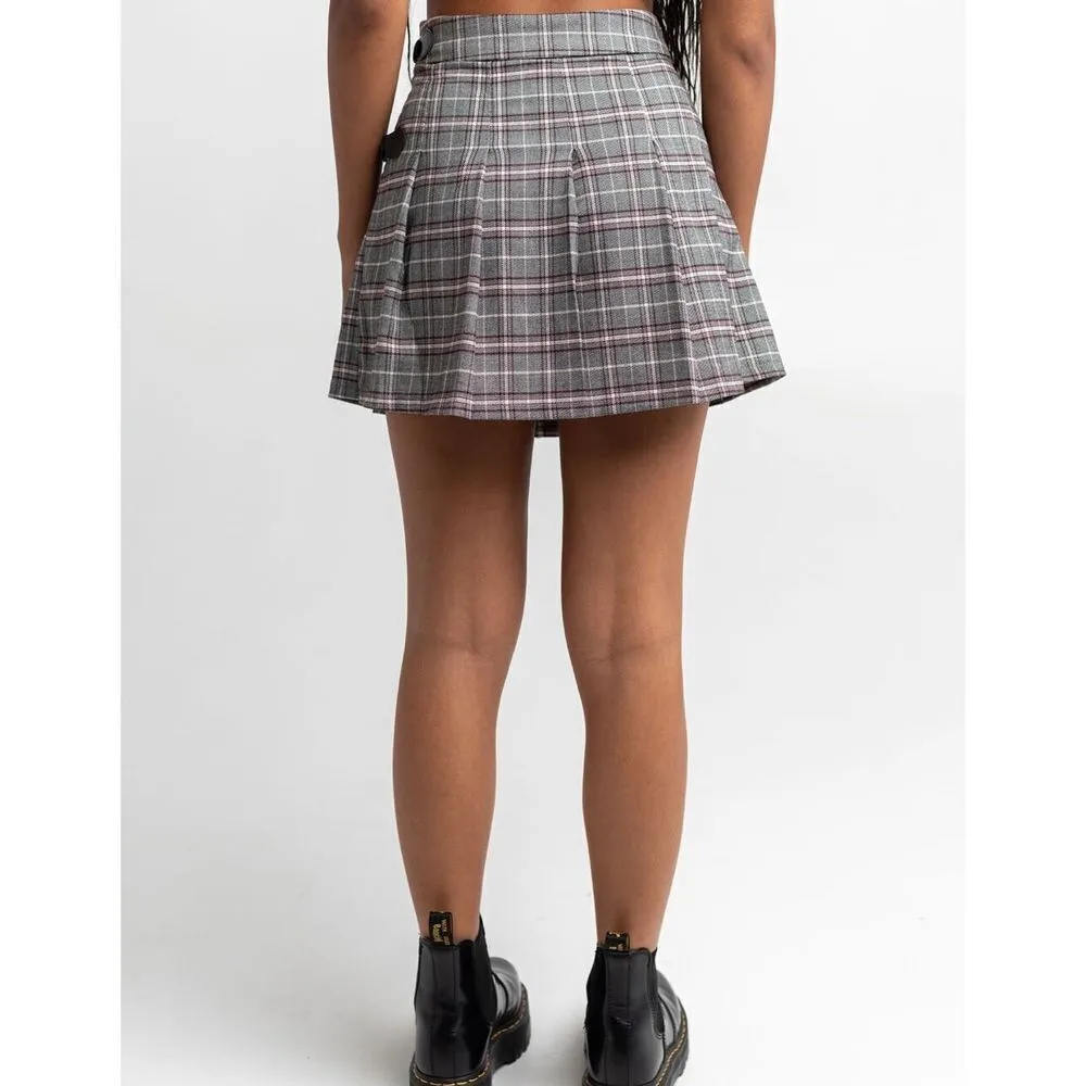 ✨FULL TILT Plaid Pleated Skirt✨ - Image 3